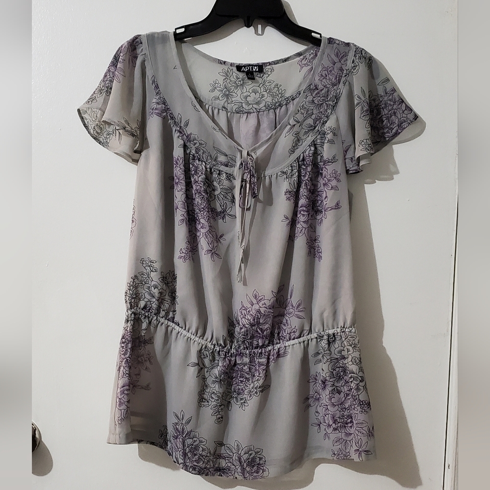 Apt 9 women's chiffon floral print blouse. Excellent condition